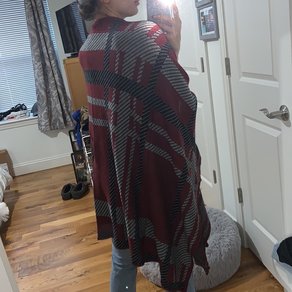 Multicolor Shrug • Tobi - Picture 5 of 6